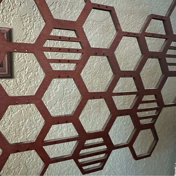 Wooden earring display - Picture 3 of 3